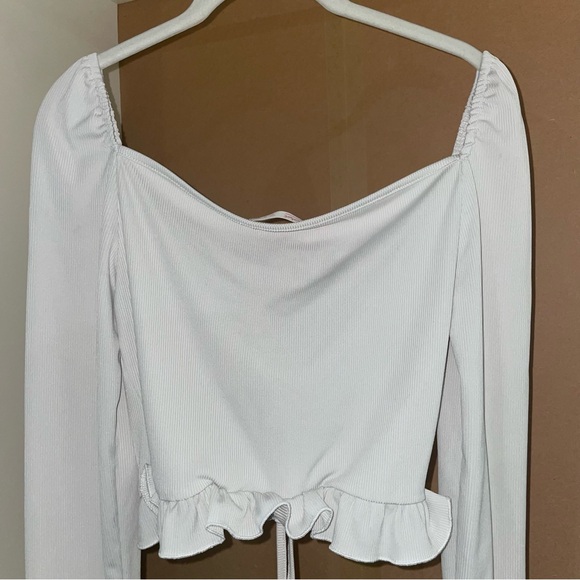 White Cropped Long Sleeve Shirt with Ruching and Ties - Picture 5 of 7